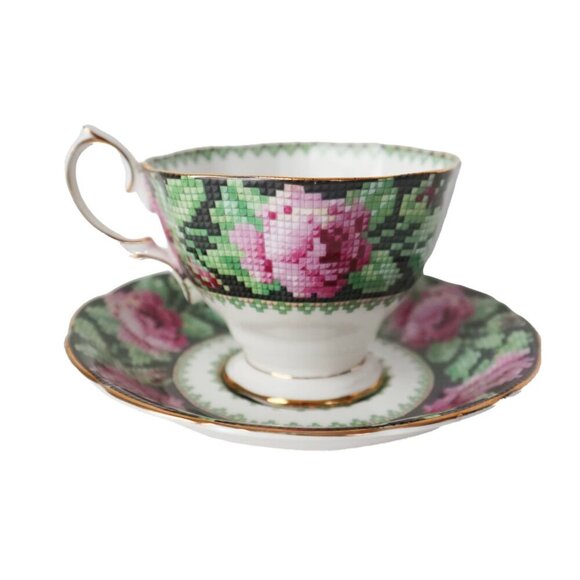 Vintage Royal Albert Tea Cup and Saucer Needle Point Teacup High Tea - Picture 2 of 6
